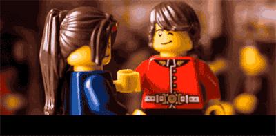 这对小夫妻竟然在家里造出了城堡、火星、九层妖塔