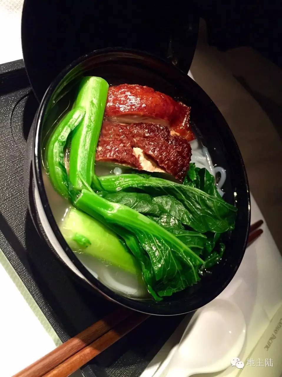 为啥飞机餐有那么难吃,飞机餐都不好吃吗