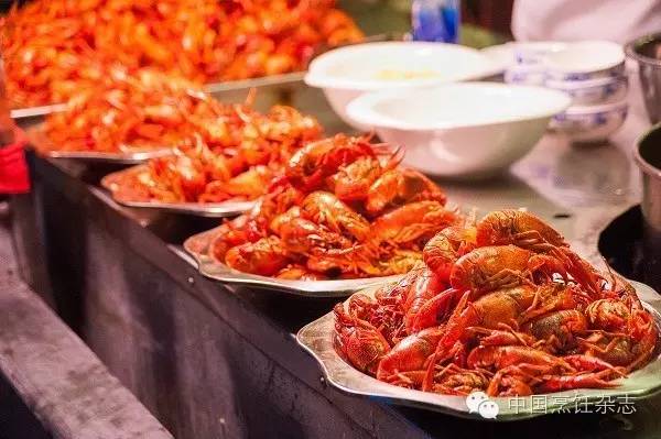 小龙虾，大市场！未来是否继续火爆取决于什么？盱眙、潜江、南京、武汉、上海、北京、合肥、杭州……跟着小龙虾地图走一遭吧！