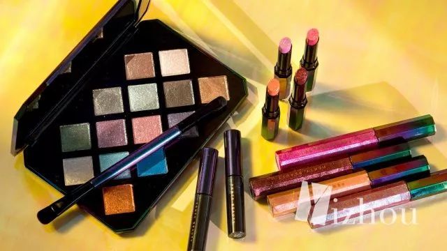 范冰冰抄袭蕾哈娜牌子吗,范冰冰代言美妆