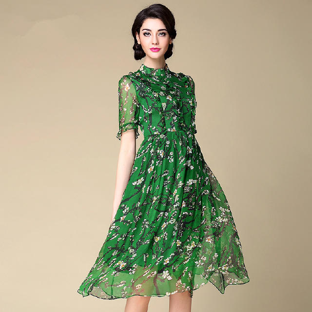 优雅时尚清新碎花连衣裙,甜美碎花连衣裙文雅显小清新感