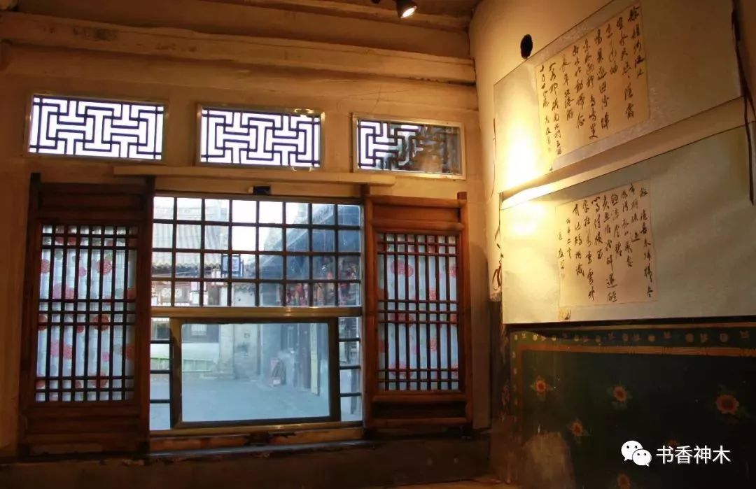 神木女人逛街,神木艺术品女孩子