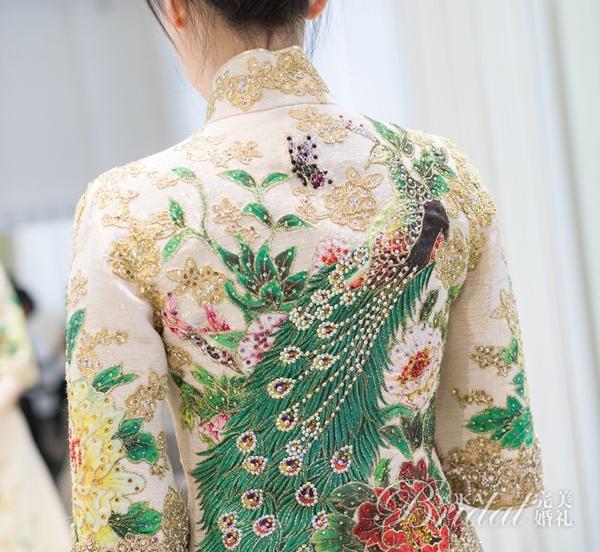 omg黑西装,omg背面到底是否镂空