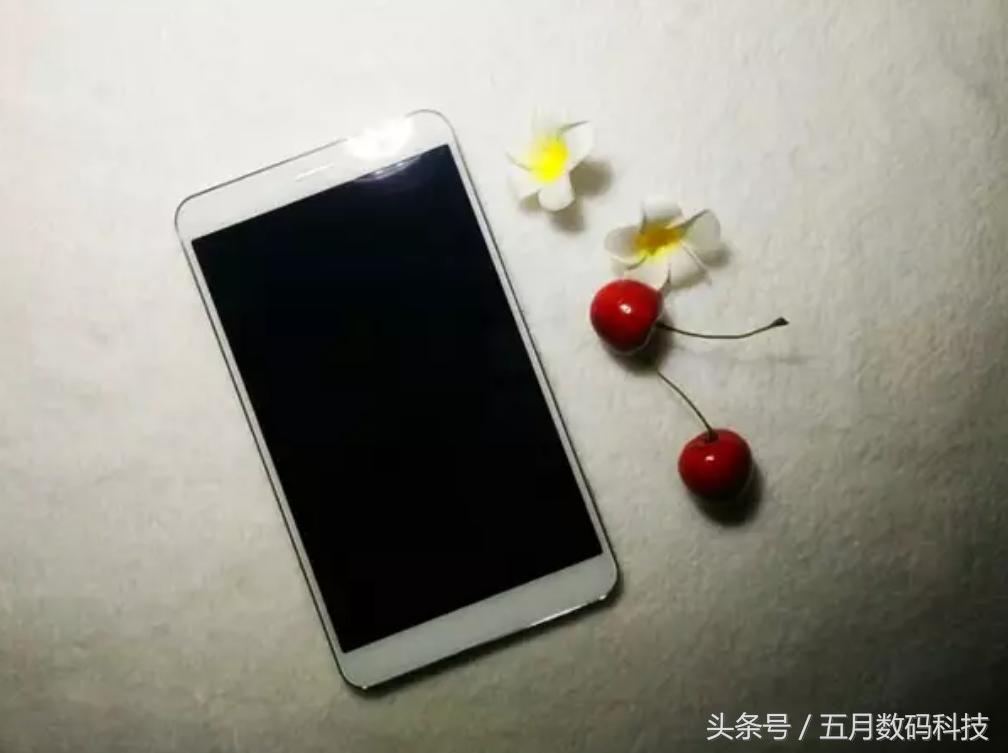 回顾华为荣耀手机发展史：诸多经典哪款是你的“初恋”？