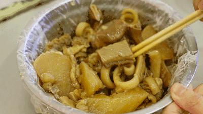 一碗牛杂能在夜市立足几十年,牛杂记忆深处的味道