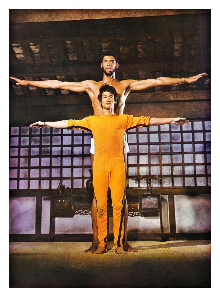 nba全明星赛欧文扣篮,全明星新秀赛欧文晃倒人