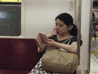 每日一笑男人不爱你的表现,每日一笑男生