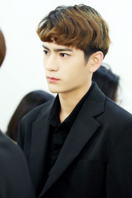 唱歌舞蹈rap,唱歌跳舞rap打篮球音乐