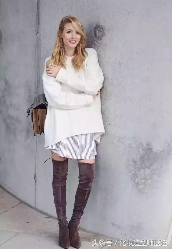 毛衣衬衫最温暖的叠穿套路,墨绿色毛衣配的衬衫穿搭