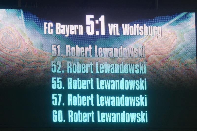 莱万多夫斯基是最好的前锋,莱万多夫斯基怎么踢球的