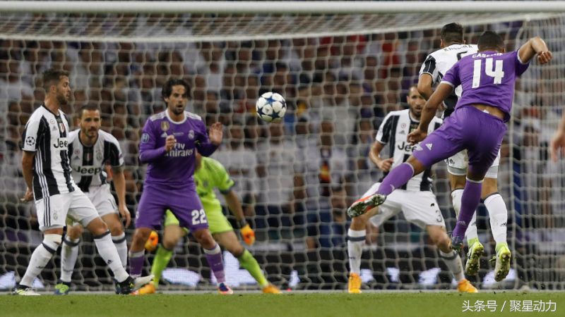 桑托斯22-23赛季妖星,桑托斯内马尔卡塞米罗