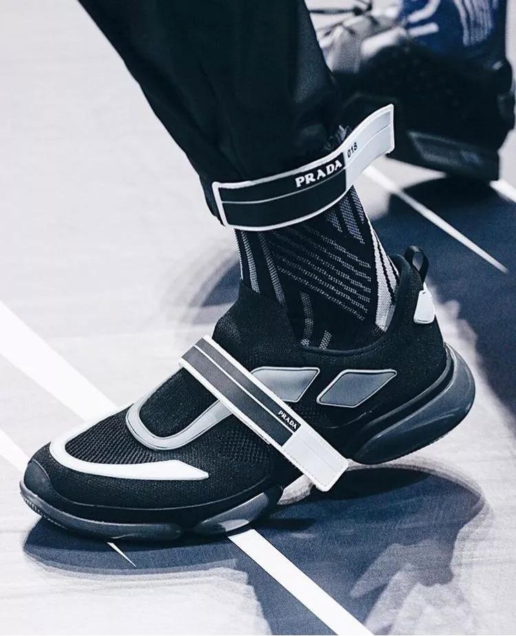 又好看又舒服的运动鞋,好看又便宜的运动鞋价格20元