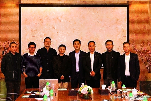 健康元掌门人朱保国的豪华朋友圈,大健康第一名