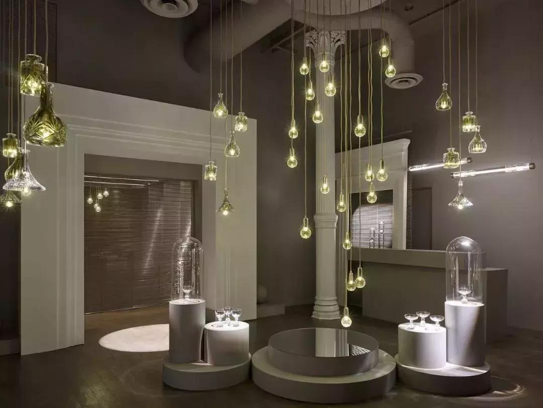 敢与吴彦祖PK的设计大神！42岁帅成“小鲜肉”，设计拿奖拿到手软