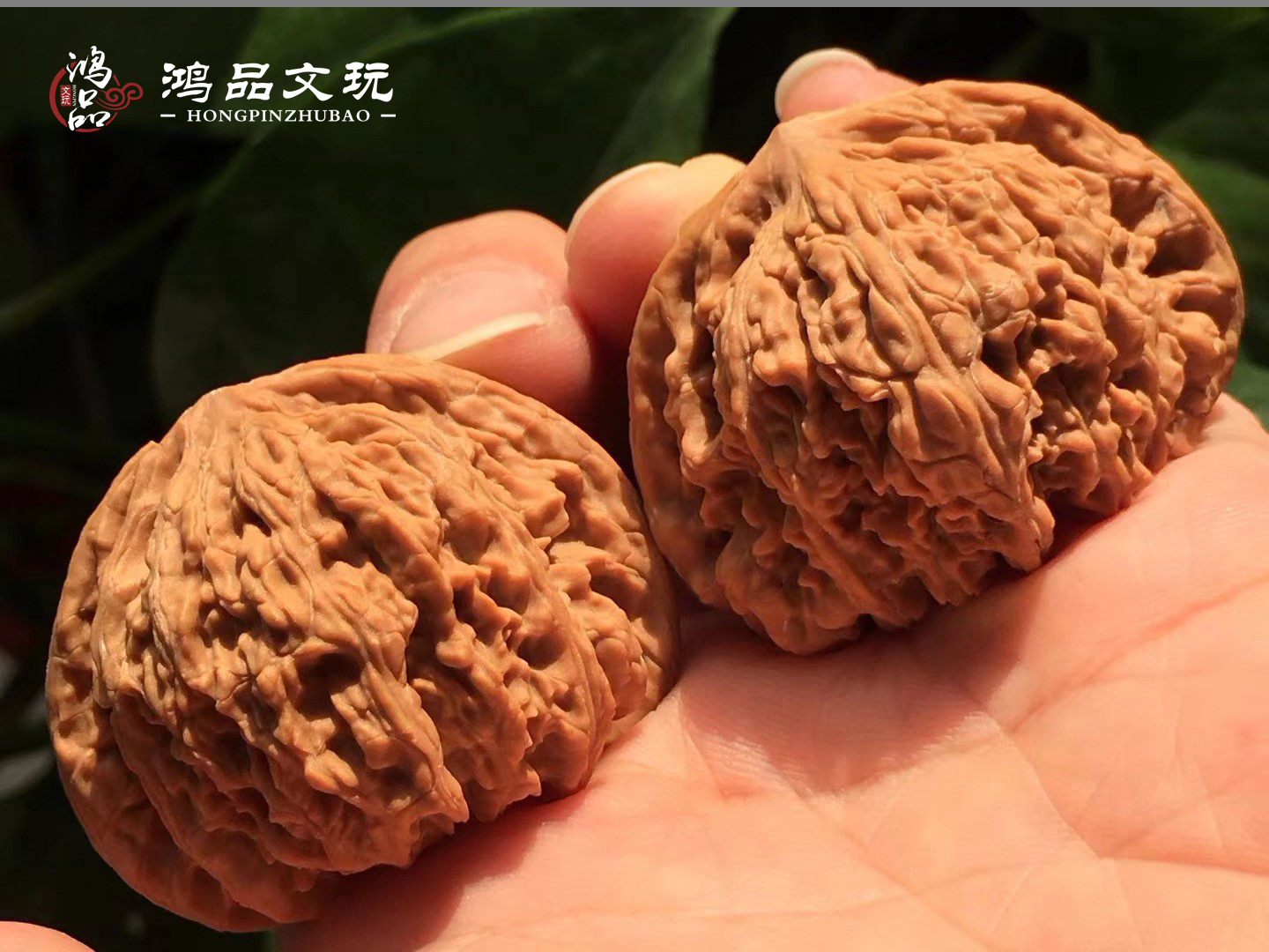 文玩核桃修过值得盘玩吗,文玩核桃修不修有什么区别