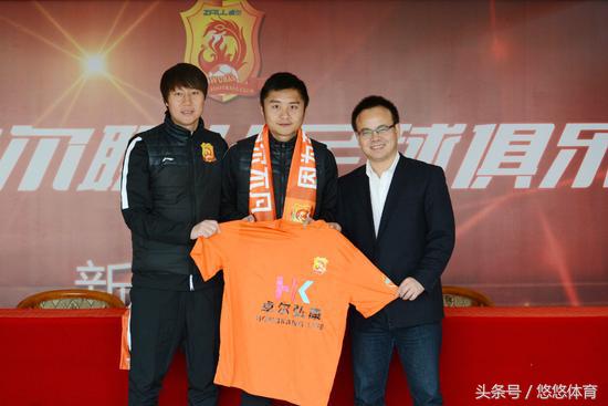 华夏幸福武汉卓尔队员名单,廖均健评价李行