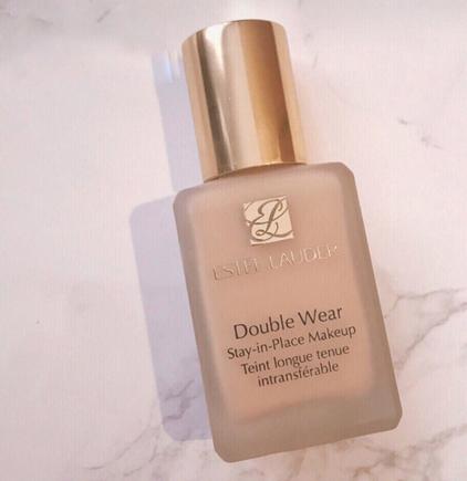 花西子气垫粉底液如何挑选色号,雅诗兰黛白金粉底液色号挑选