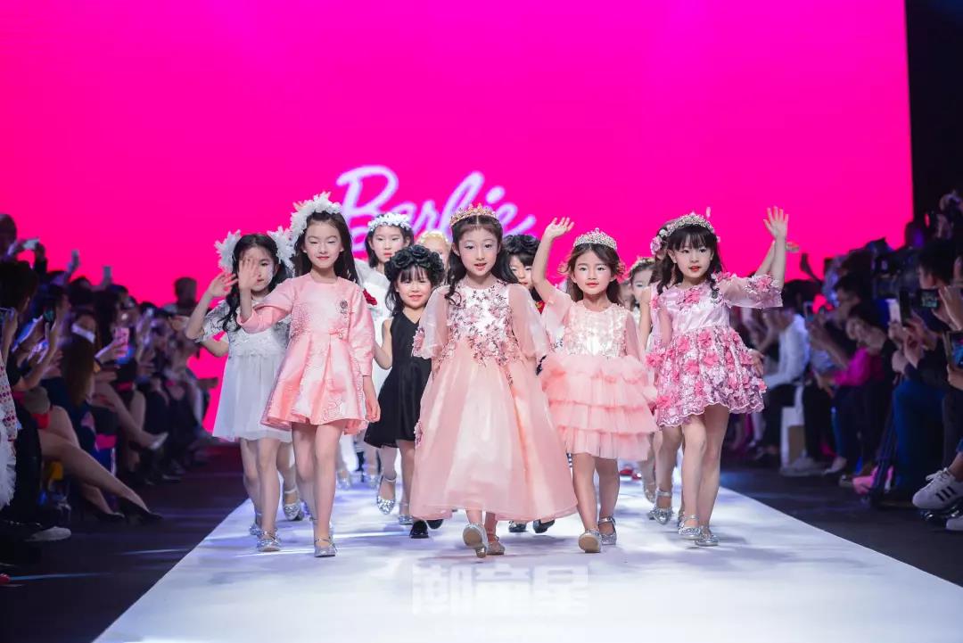 潮童星童模培训品牌携手孙海涛、瑞丽，2018迪拜国际童装周走秀