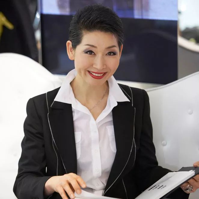 平凡和平庸之间或许只差了这两个字