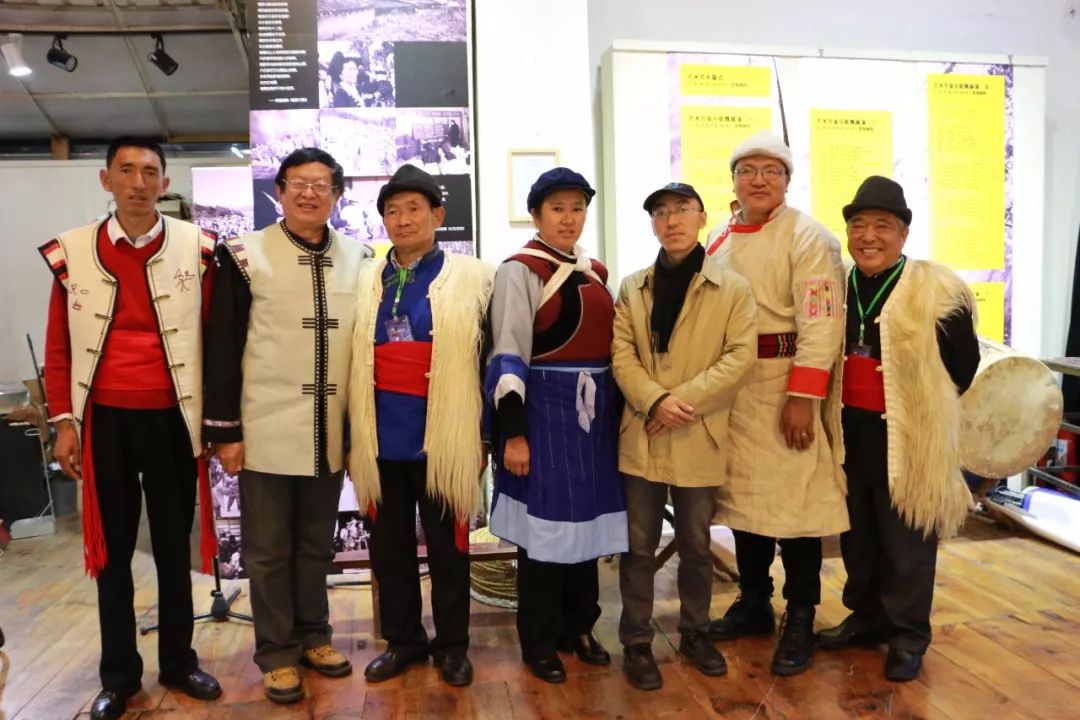 热爱民族别只是靠说，看看人家是咋做的！