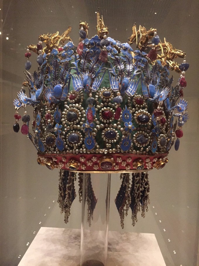 冬天去哪里旅游暖和特色美食,冬季游玩攻略美食推荐