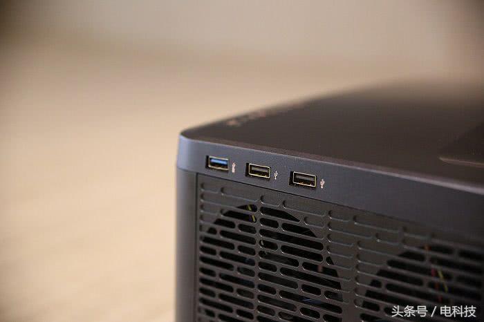 pptv激光电视max2,pptv激光影院