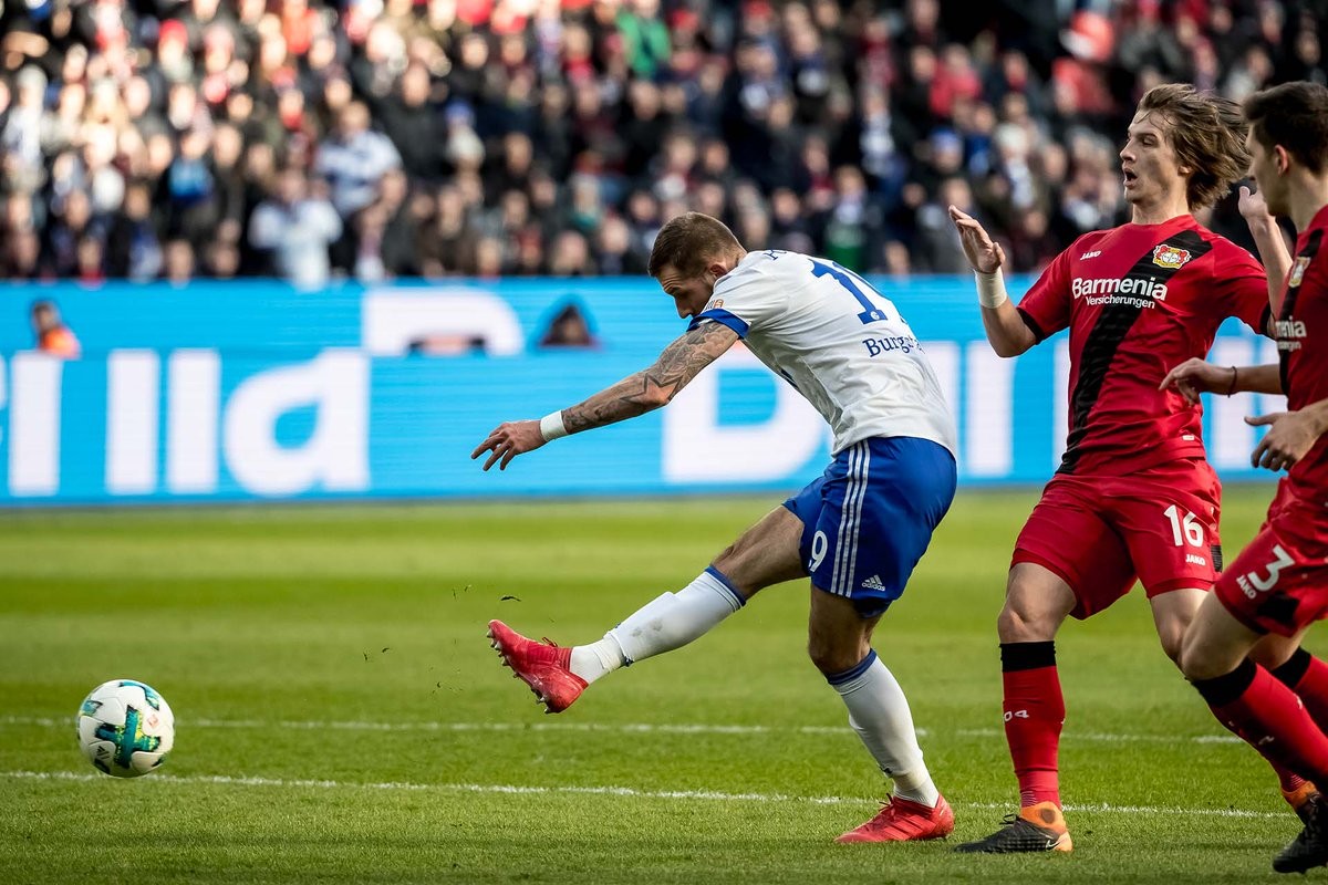 当布格施塔勒进球时,意味着沙尔克又得到了分数