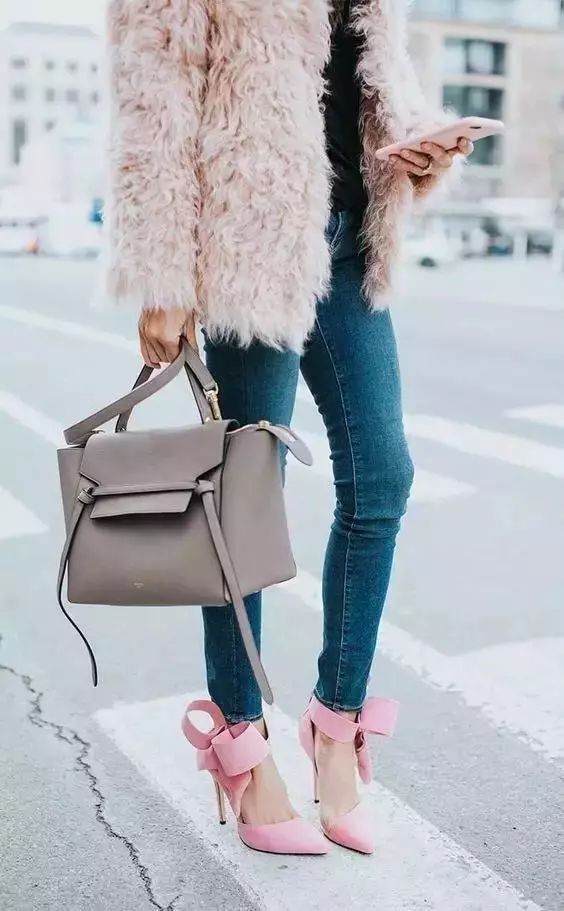 开工大吉带的东西,适合上班族的几款大牌包包分享