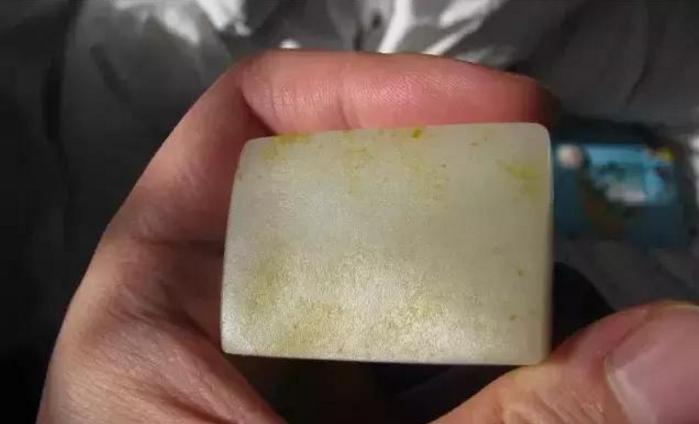 祁连山玉石原石怎样鉴别,玉石原石欣赏