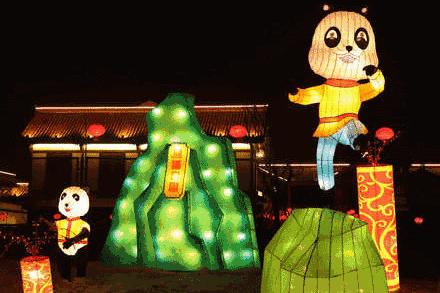 正月十五元宵去哪儿闹?到都江堰来一场美轮美奂的赏灯之旅~凑完这场热闹,年才算过完!