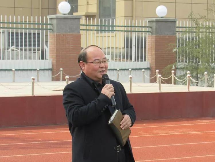 虎跃龙腾迎新春,虎跃龙腾扬帆起航