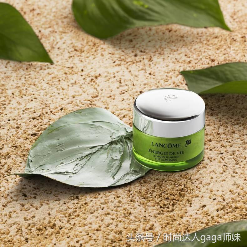 睡眠面膜敷起来，睡着也有美颜肌