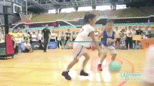 小学女生打篮球有什么好处,女孩子打篮球的好处