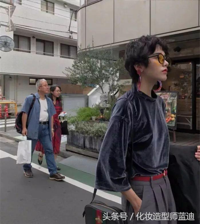 内扣外翻层次发型短发,女生短发泡面头适合什么发型