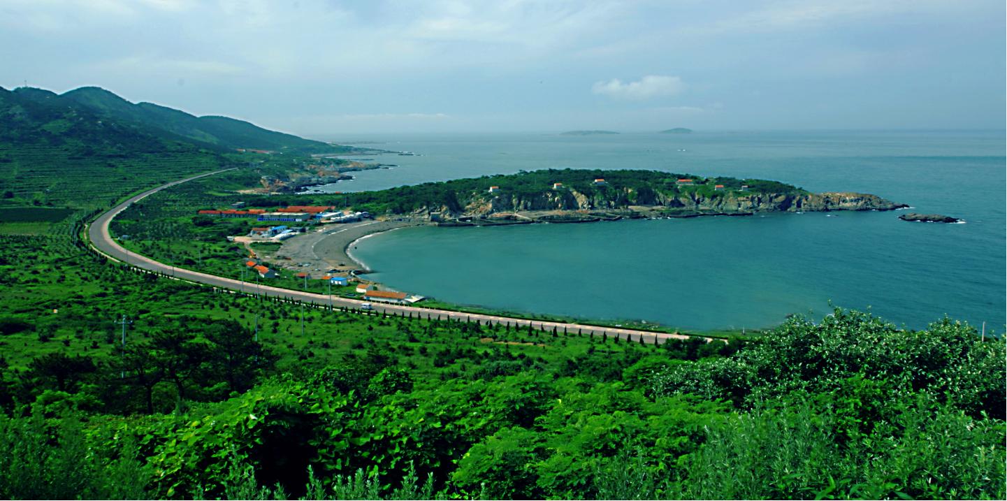 青岛黄岛最清澈最好玩的海边,青岛和黄岛哪个更适合旅游