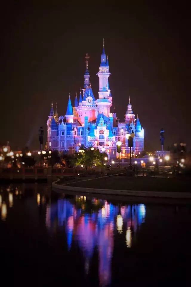 跟着朵拉去探险英文,迪士尼上海儿童游玩攻略