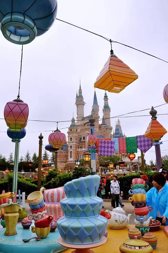 跟着朵拉去探险英文,迪士尼上海儿童游玩攻略