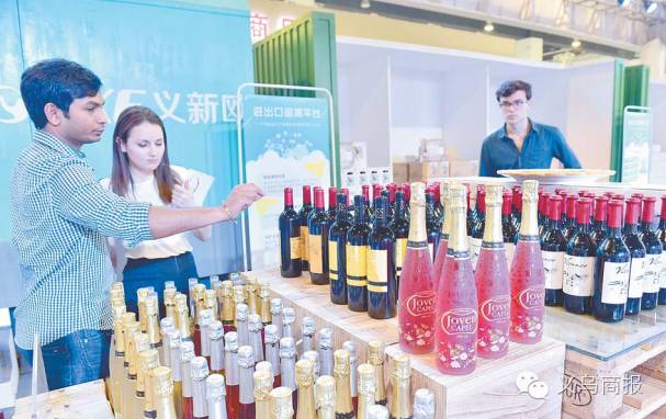 待小布说出真相，今天在进口商品展木有买买买的亲，要后悔到明年了！