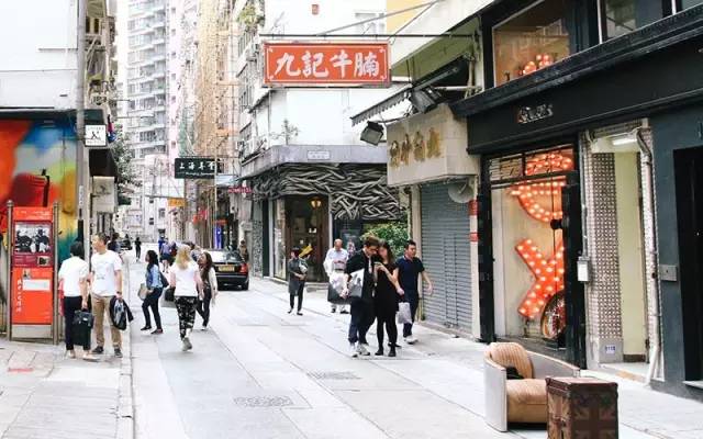 土屋鞄制造所,土屋鞄制造所日本专卖店