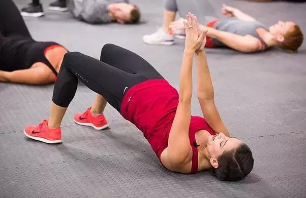 翘臀最快技巧,翘臀正确手法视频