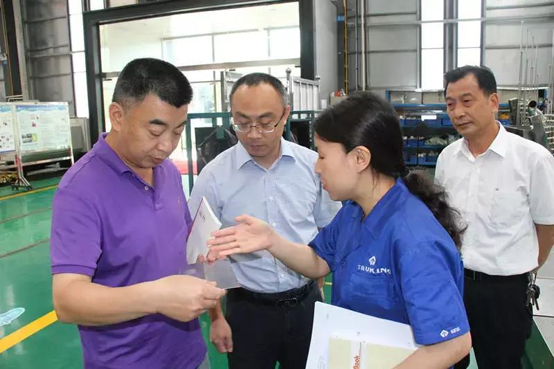 婀栧崡鏄ュぉ璧翠竴鍦鸿姳娴风殑绾︿細,涓囩墿澶嶈嫃缇庝附鑺辨湹