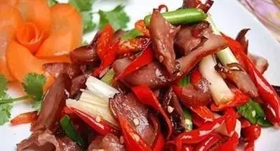 乱棍打死猪八戒是一道什么菜名,乱棍打死猪八戒是哪个菜系