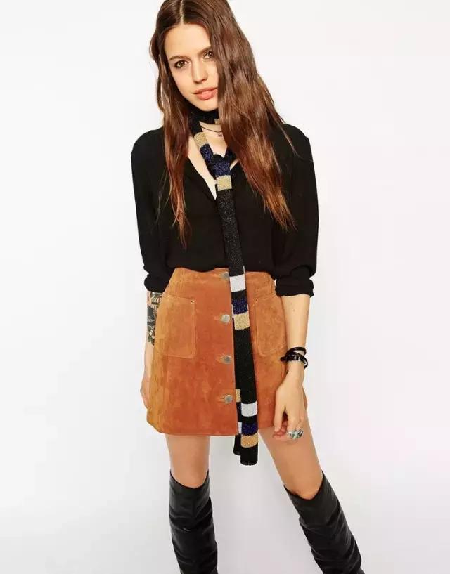 给女人一根领带,*绑捆**她的一世嚣张