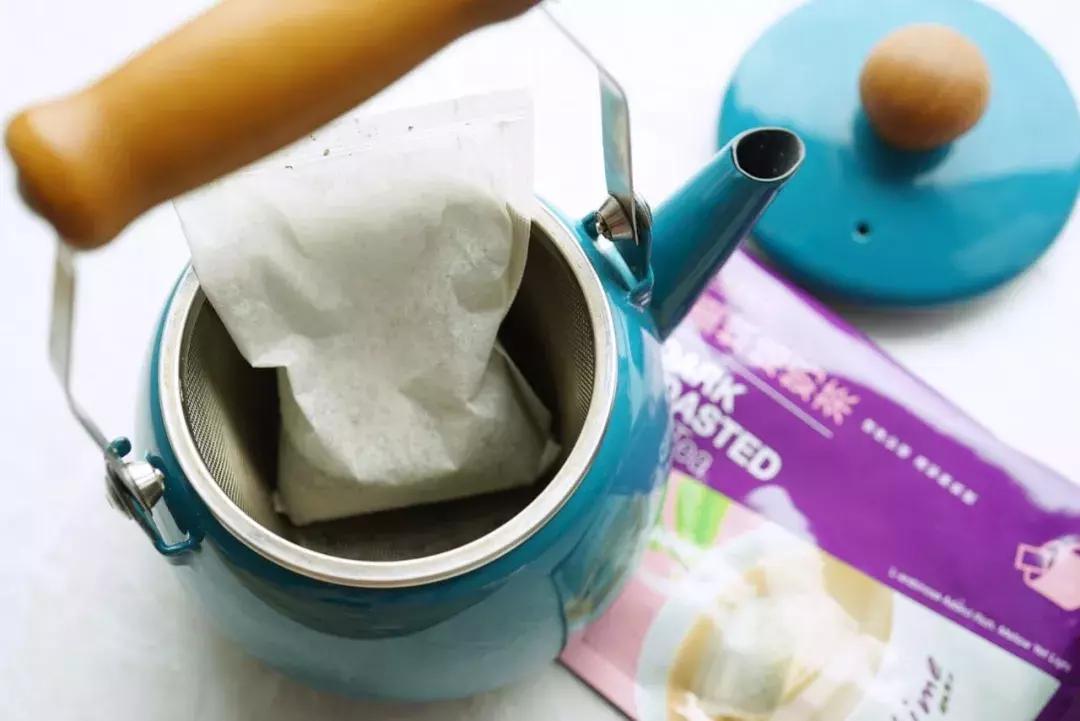 喝水选择自己喜欢的杯子,选择喝水的杯子