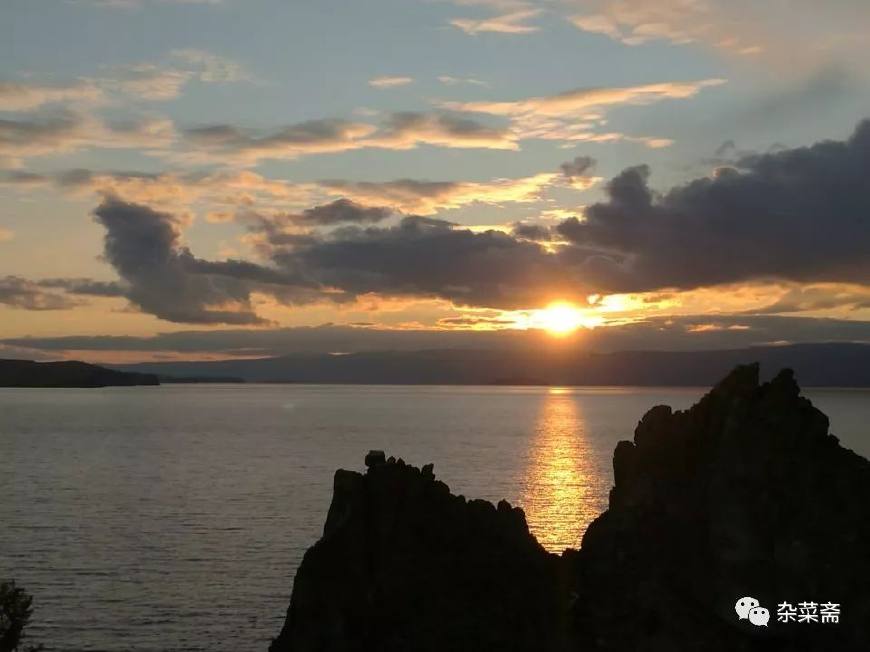 贝加尔湖寻游记,贝加尔湖的清晨和贝加尔湖畔