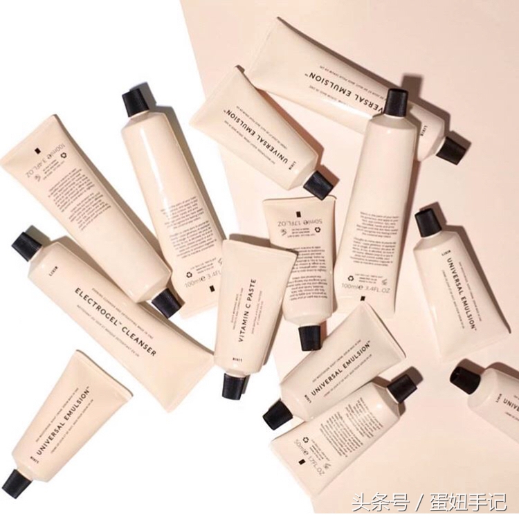 少女粉+性冷淡风=这个春天的情愫｜直男送礼指北