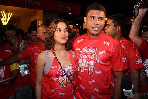 世界足坛已退役的80后球星名单,世界足球退役巨星