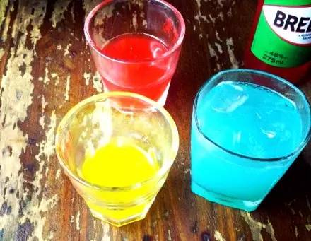 东莞欧冠决赛看球,欧冠决赛看台举杯