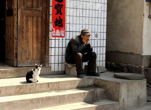 如果你很孝顺就给家里的老人买款这样的手机吧