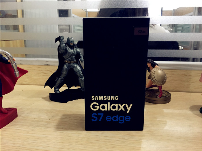 三星s7edge银色颜值怎么样 (三星s7 edge)